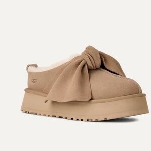 UGG Women's Brown Suede Bow Mules